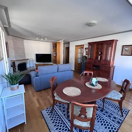 Casa La Plaza Apartment Molinaseca